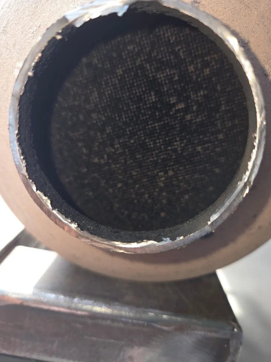 Filtru de particule înfundat, înainte de curățare
